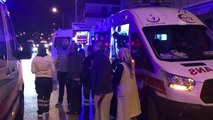 Bursa'da Otomobil ile Servis Minibüsü Çarpıştı: 5 Yaralı