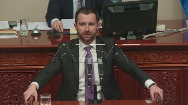 Dimoski e Xhaferi përplasen për rendin e ditës në Kuvend