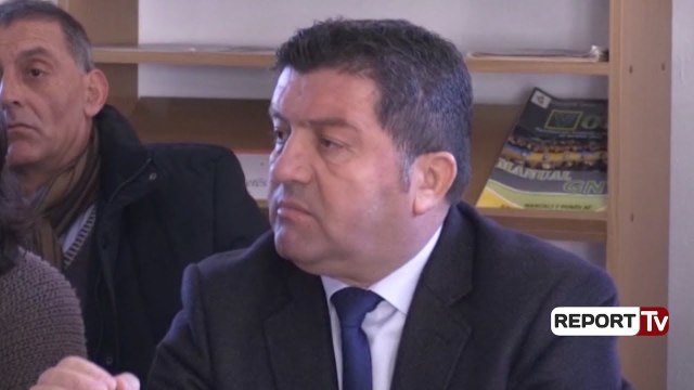 Report TV - Ps e PD në Lezhë bashkojnë votot, miratojnë buxhetin e vitit 2018, LSI e bojkotoi