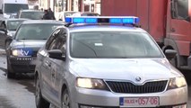 Njësia Speciale ndalon një veturë në rrugën 