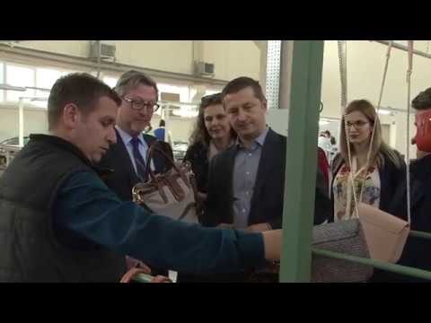 James Hope: Fabrika ''Intertex'' në Gjakovë, shembull i potencialit ekonomik të Kosovës - Lajme