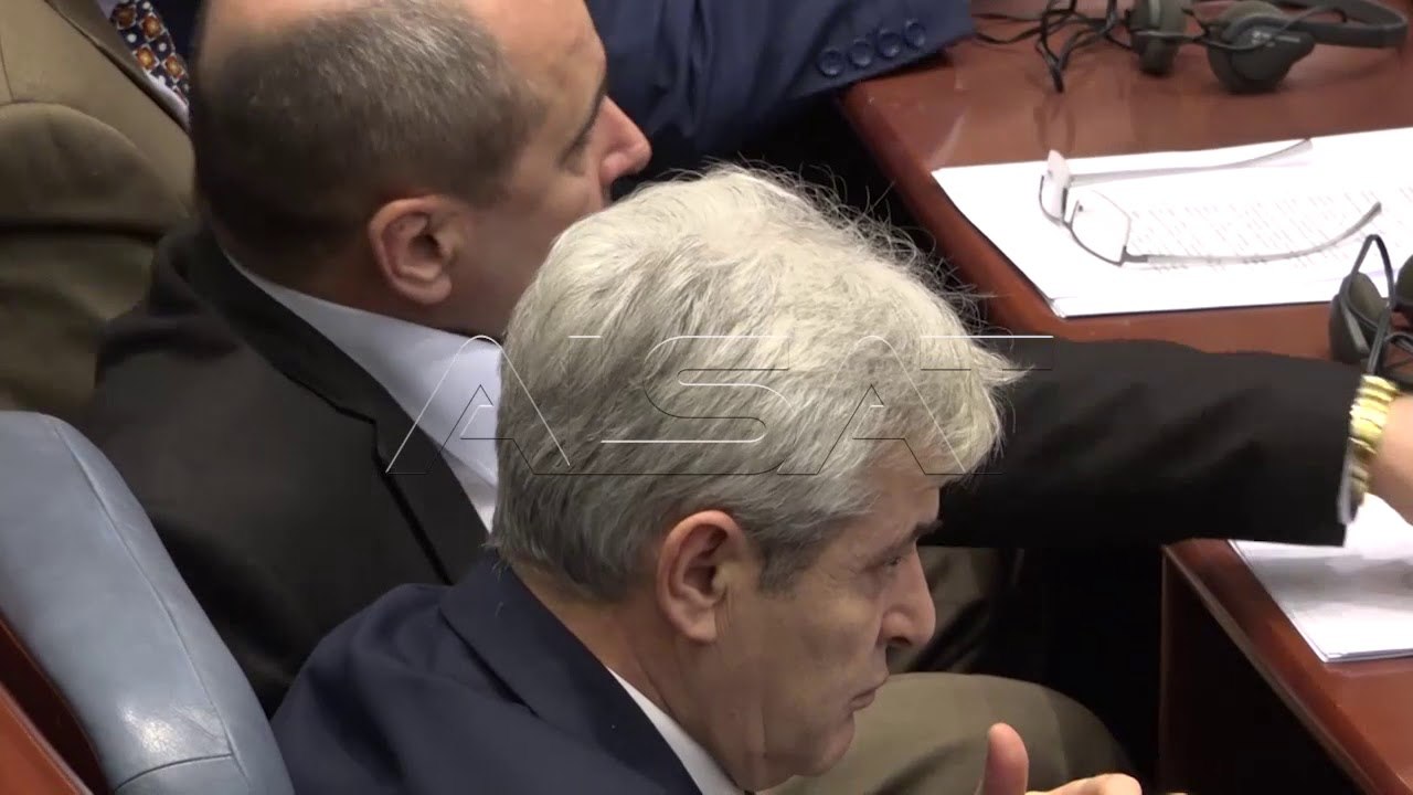 Закон за јазиците, амандманите сè уште не се пр...