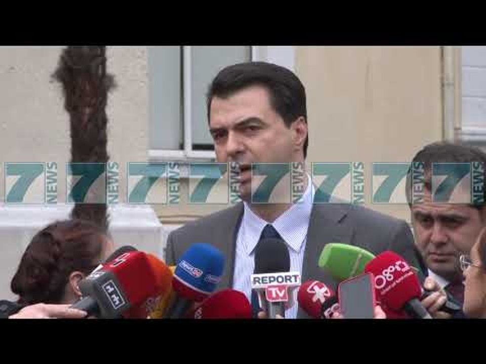 OPOZITA AKUZON KRYEMINISTRIN RAMA PER KAPJE TE DREJTESISE - News, Lajme - Kanali 11