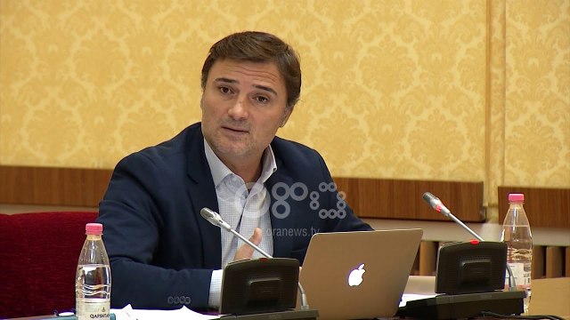 Ora News - Shkarkimi i kryeprokurores, amendamentet e opozitës votohen më 15 mars