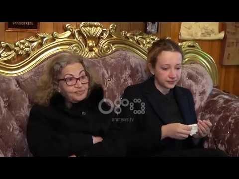 Ora News - Sadije Agolli përkujton Dritëroin në 1 vjetorin e ndarjes nga jeta