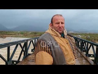 Ora News - Lumi Kalasë bllokon rrugën, izolohen dy fshatra në Delvinë. Probleme dhe në urën e Vanës