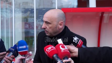 Tension ne Shkoder me gazetaret, trajneri Gjoka largohet nga konferenca