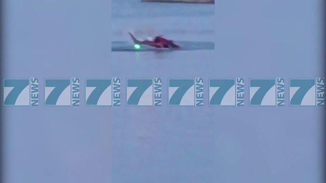 RREZOHET HELIKOPTERI NE LUMIN LINDOR NE NJU JORK, HUMBIN JETEN 5 PASAGJERE - News, Lajme - Kanali 8