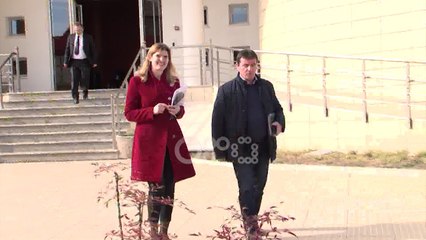 Ora News - Kryeprokurorja Marku 3 orë me ish-kolegët në Shkodër, zbardhen porositë