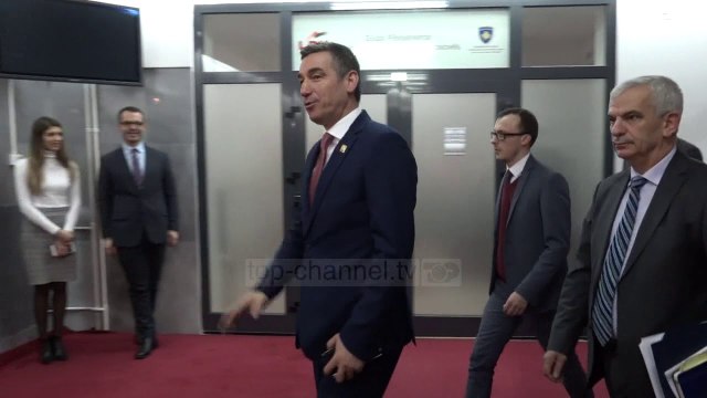 Anulohet vizita e kryeministrit të Malit të Zi në Kosovë - Top Channel Albania - News - Lajme