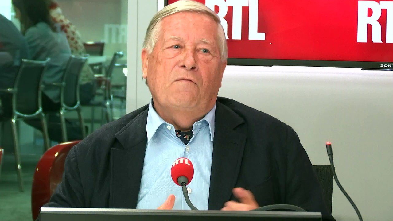 Macron est le "chef de file des pro-européens", affirme Duhamel sur RTL