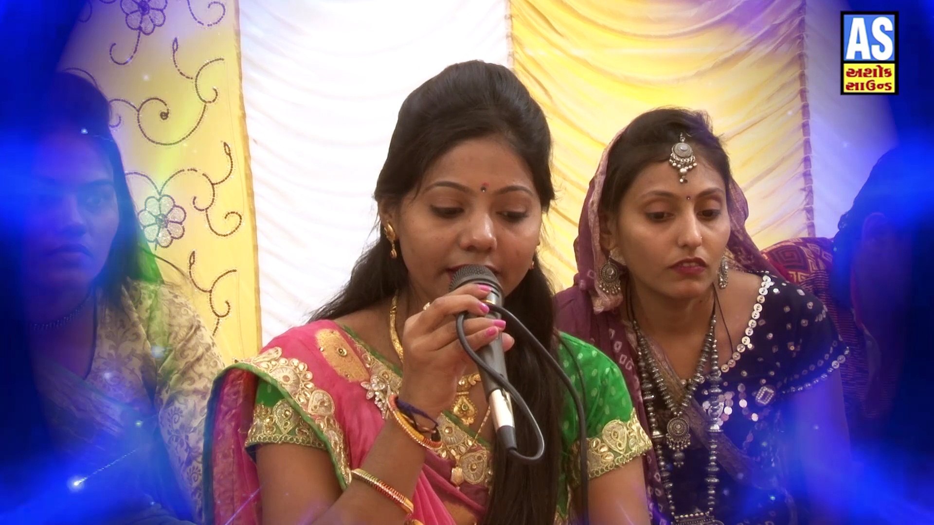 ⁣Hothon Se Chhu Lo Tum || Kiran Prajapati || Popular Gujarati Lagnageet || Gujarati Marriage Song