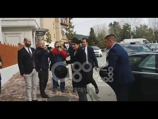 Ora News -  Marku nuk pret shirit në Elbasan, ngjitet direkt në Prokurori për analizën