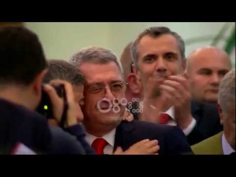 Ora News - Armand Duka sërish president i Federatës Shqiptare të Futbollit