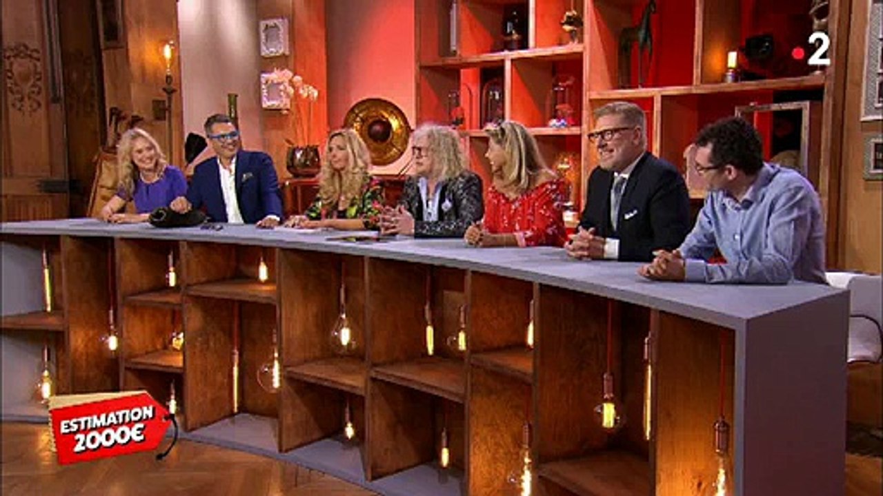 Affaire conclue : Nelson Monfort a t-il réussi à vendre les patins de Philippe Candeloro à un acheteur ? Regardez