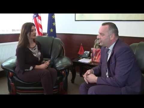 Bashkim Ramosaj shpalos disa nga projektet e komunës së Deçanit - Lajme