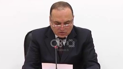 Ora News - Ndërtimet pa kriter, masakër urbanistike në Gjirokastër