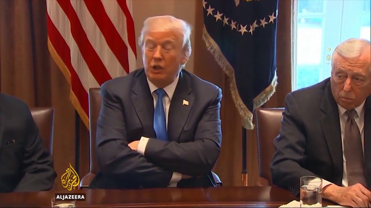 DONALD TRUMP FIRMOS BUXHETIN E RI, PRESIDENTI I SHBA I JEP FUND MBYLLJES SE QEVERISE AMERIKANE LAJM