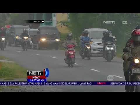 Gunung Merapi Meletus, Warga di Lereng Gunung Panik - NET 10