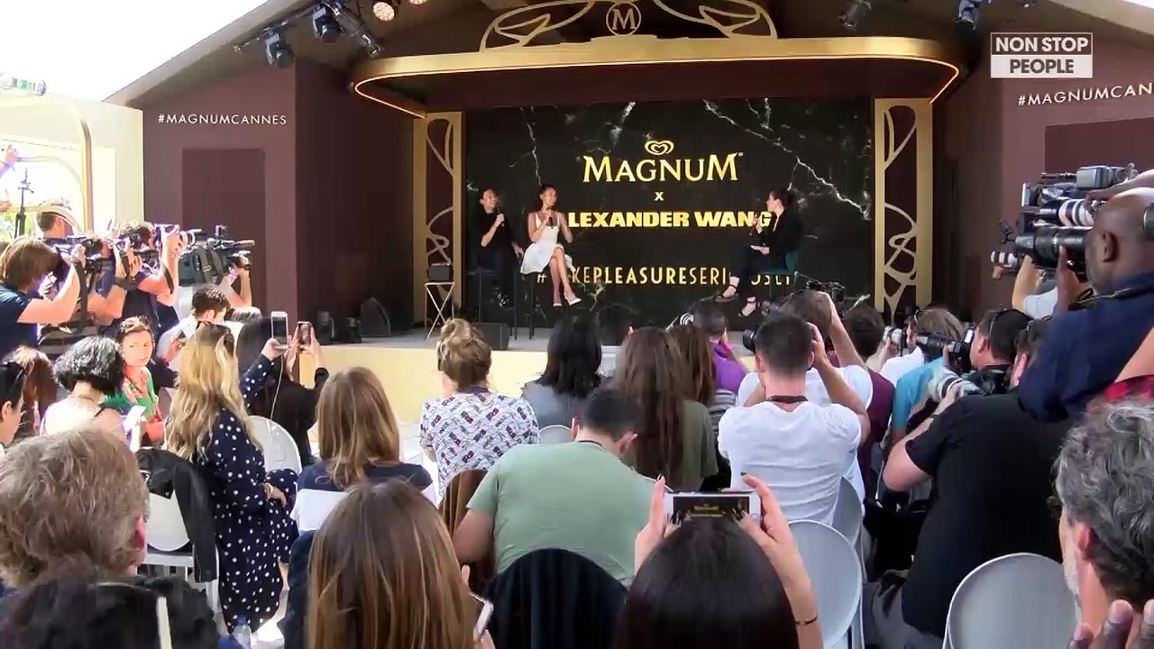 Bella Hadid et Alexander Wang posent pour Magnum