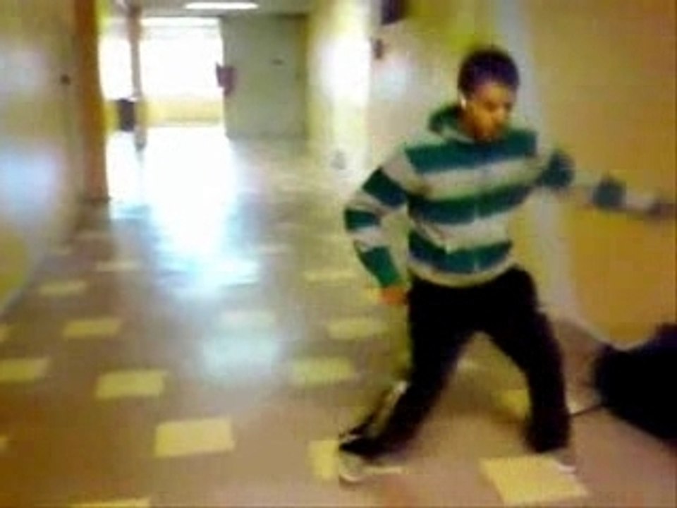 TECKTONIK AND DECALE COUPE