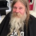 He has not cut his hair and beard for years. Then he goes to the barber and now he is unrecognizable!
