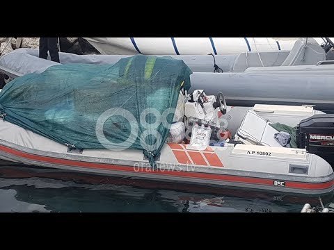 Ora News - Vlorë, pas makinës së ngecur në det, kapet një gomone e mbushur me kanabis