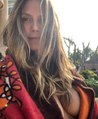 Heidi Klum'un Yarı Çıplak Fotoğrafı Sosyal Medyayı Salladı
