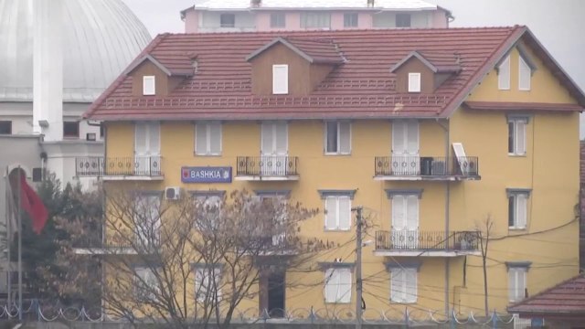 Të përjashtuarit nga ndihma ekonomike - Top Channel Albania - News - Lajme