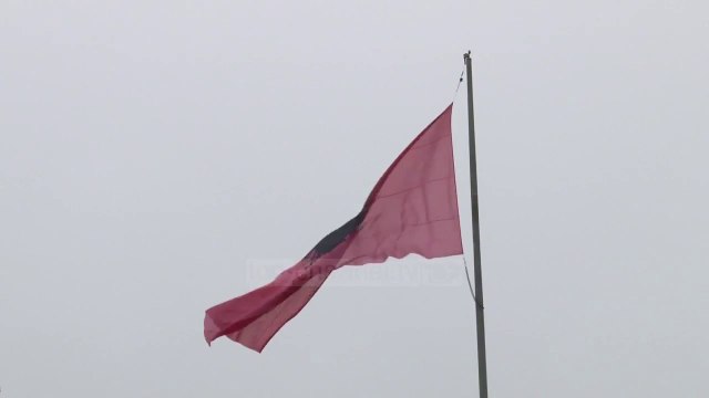 Heqja e flamurit shqiptar, ‘mollë sherri’ në Prishtinë - Top Channel Albania - News - Lajme