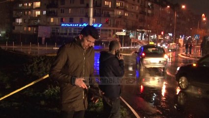 Prishtinë, tension për zëvendësimin e flamurit kuqezi - Top Channel Albania - News - Lajme