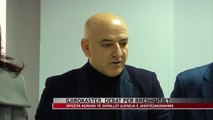 Gjirokastër, debat për rreshqitjet - News, Lajme - Vizion Plus