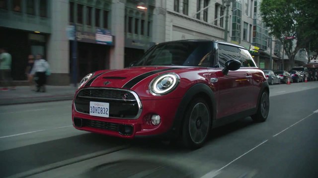 Nuovi aggiornamenti per l'originale - la nuova MINI a tre porte, la nuova MINI a cinque porte, la nuova MINI Cabrio