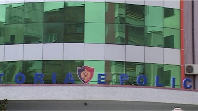 Durrës, arrestohen dy hajdutët e shtëpive dhe lokaleve - Top Channel Albania - News - Lajme