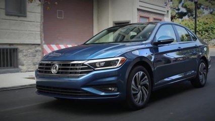The new Volkswagen Jetta (USA) Driving Video