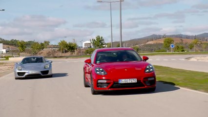 Porsche 918 Spyder & Panamera Turbo S E-Hybrid Sport Turismo in Carmine Red Hybrid Trackdays