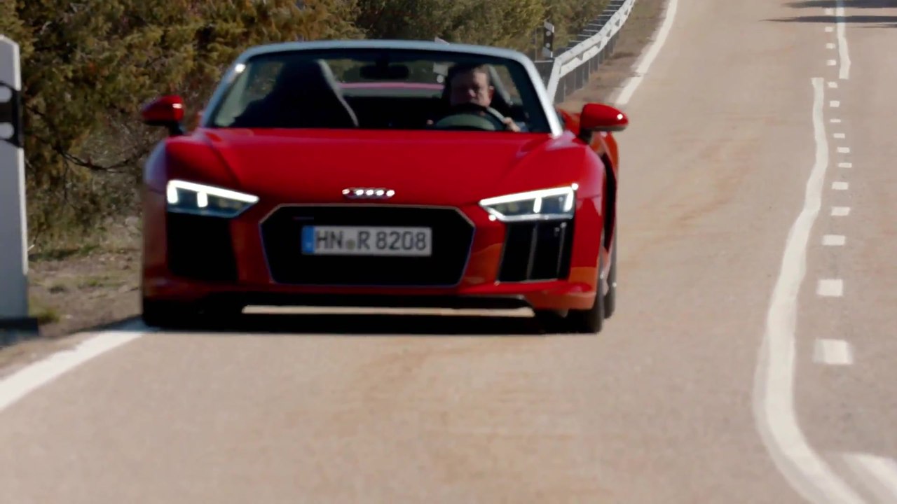 Audi R8 Spy­der V10 RWS Driving Video