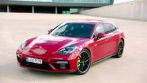 Porsche Panamera Turbo S E-Hybrid Sport Turismo in Carmine Red Design Hybrid Trackdays