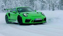 Sneak Preview Porsche 911 GT3 RS Snow drifting