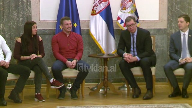 Vucic kerkon kompromis me shqiptaret