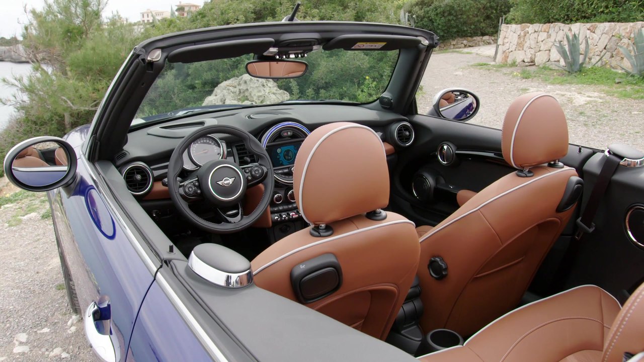 The new MINI Convertible Interior Design