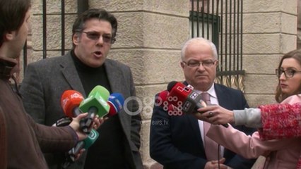 Ora News - Shtyhet komisioni hetimor për Tahirin