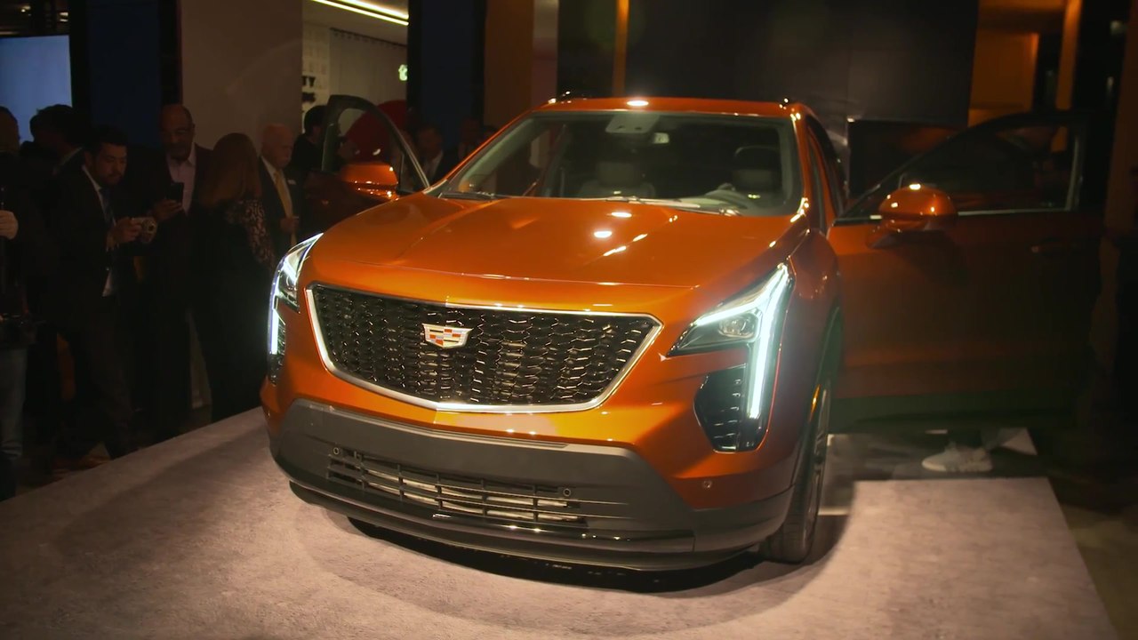 Cadillac Introduces First-Ever XT4