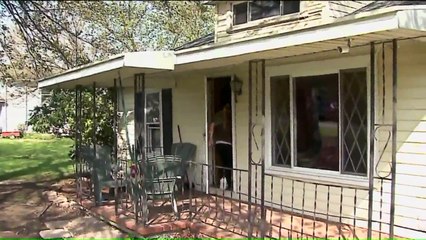 Neighbor Wrestles Intruder to the Ground, Saves Family