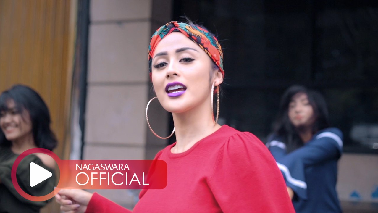 Selvi Kitty - Cintaku Sekuat Tiang Listrik Ver. Koplo (Official Music Video NAGASWARA) #music