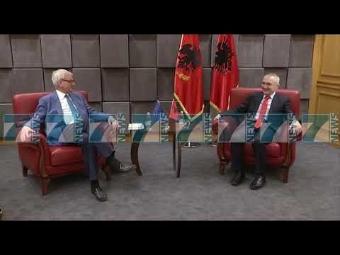 PRESIDENTI ILIR META PRET DELEGACIONIN E KE - News, Lajme - Kanali 14