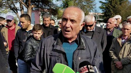 Protestë për shtëpitë e Zharrëzës - Top Channel Albania - News - Lajme