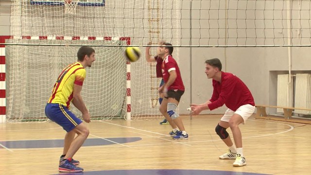 KV ''Vëllaznimi'' nënshkruan marrëveshje me trajnerin Petrit Shpata nga Shqipëria - Lajme