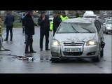 Makina shtyp kalimtarët, plagoset i mituri - Top Channel Albania - News - Lajme