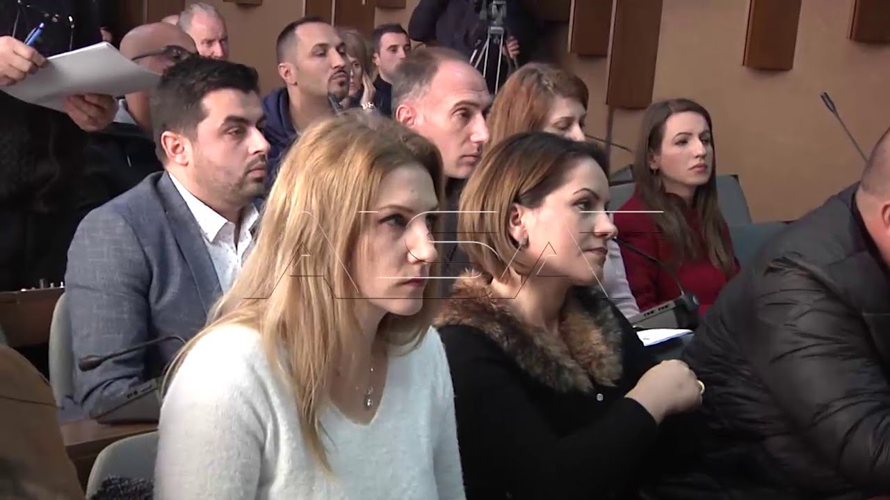 Советот на општина Тетово се уште не може да из...